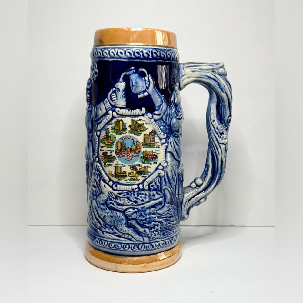 Retro Lusterware Las Vegas Blue Ceramic Beer Stein – Famous Landmark Collectible